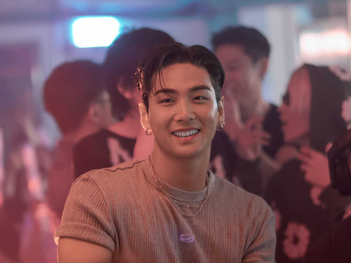 230922 The [bæd] night.