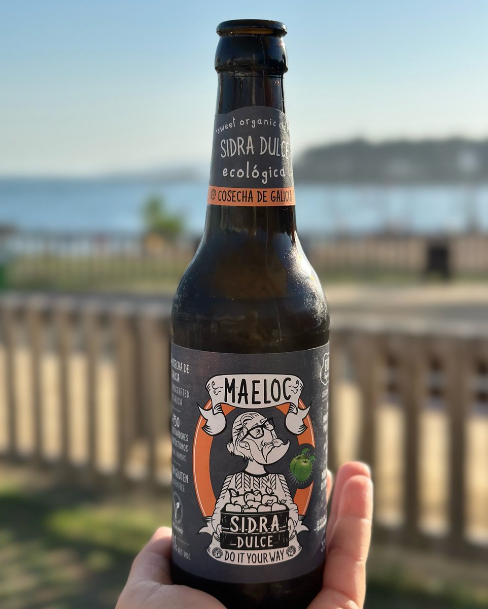 ¡Con nuestra sidra <a href="/maelocway/">maelocway</a> aún queda verano! ☀️🍾

Acompaña tu fin de semana con el sabor.

#maeloc #sidragallega #cosechadegalicia #sidradulce #sidradesabores