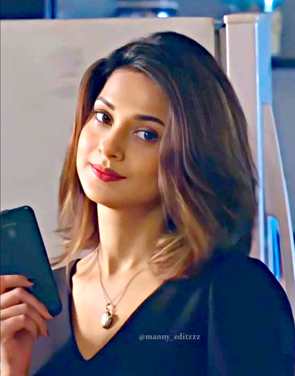 Manny_Editzzz's tweet image. Acha Karo toh nazar lag jaati h bura karo toh baddua isiliye......
Kuch naa krne Mai hi bhalai h🥱🤌

#JenniferWinget 
#RelatableThoughts