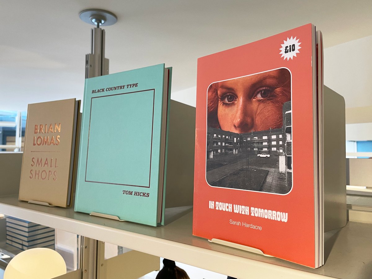 Vitsoe's tweet photo. You’ll find us at: Vitsœ, 21 Marylebone Lane, London W1U 2NG
Fri-Sat 10:00-17:00 (free-entry)
@vitsoe @l_d_f_official #modernistbookfair #modernist #bookfair #vitsoe #LDF23 #LondonDesignFestival #themodernist #modernistarchitecture #brutalist #brutalistarchitecture
(3/3) https://t.co/sf1iTDAyLI
