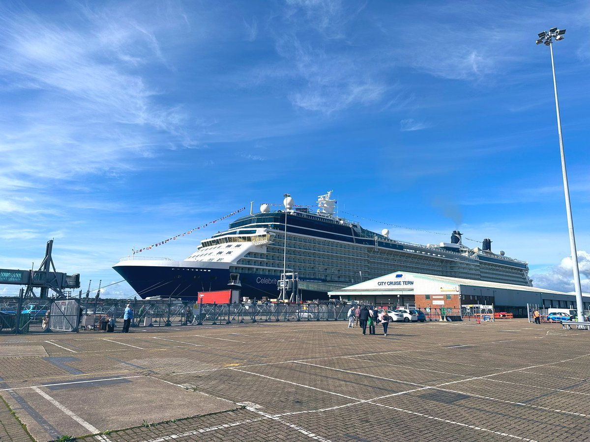 I am so ready for this cruise 🚢 #CelebritySilhouette <a href="/CelebrityUK/">CASTLE CELEBRITY PRINZ NATHANIEL RICH UK</a> #CelebrityCruises