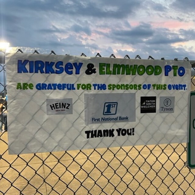 KirkseyCougars's tweet photo. Shout Out to the AWESOME @ElmwoodRaiders PTO and @KirkseyCougars PTO on the FANTASTIC #BuildingMounties Tailgate! @rps_athletics https://t.co/1LcTO6LPV7