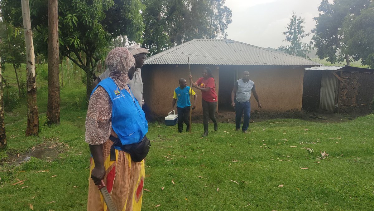 #NTD team at Nyapora village in Mumias Central Ward carrying out the #onchocerciasis reconnaissance.

#beatNTDs 
#onchoeliminationKenya
#lastmile
#endingtheneglect