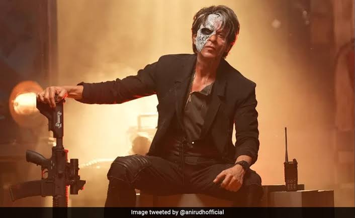 WHO_IS_RANJIT's tweet photo. @iamsrk SIR PLS HUMEIN YE WALA MASK CHAHIYE.... PLS AAP DEKHO PLS.... BIG FAN FROM KOLKATA... #asksrk https://t.co/9FyWFL2GYd