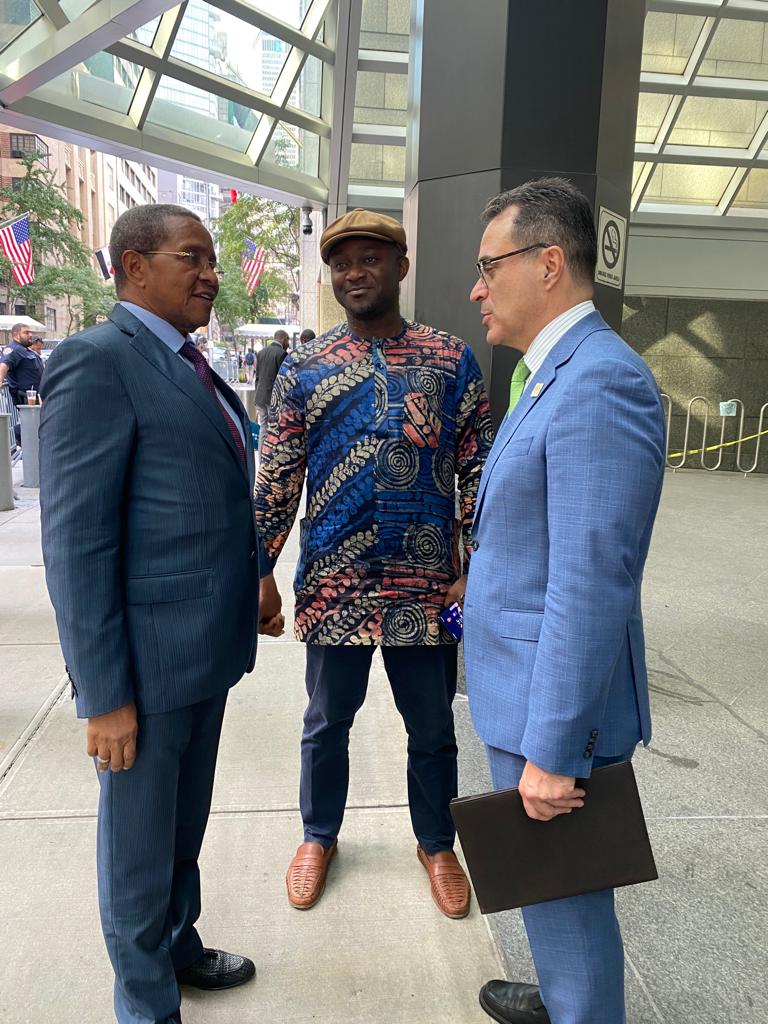 Kevin Casas (@kevincasasz) on Twitter photo An honor to meet H.E. Jakaya Kikwete (<a href="/jmkikwete/">Jakaya Kikwete</a>), former President of #Tanzania, in the presence of my friend & member of <a href="/Int_IDEA/">International IDEA</a> Board of Advisors, the great <a href="/DSamsonItodo/">#NotTooYoungToRun</a>.
#UNGA An honor to meet H.E. Jakaya Kikwete (<a href="/jmkikwete/">Jakaya Kikwete</a>), former President of #Tanzania, in the presence of my friend & member of <a href="/Int_IDEA/">International IDEA</a> Board of Advisors, the great <a href="/DSamsonItodo/">#NotTooYoungToRun</a>.
#UNGA