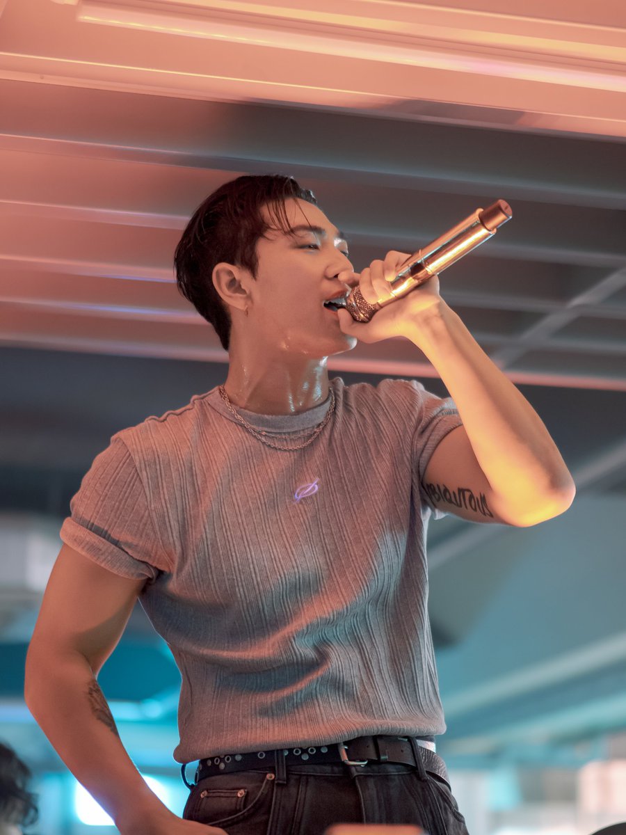 230922 The [bæd] night.