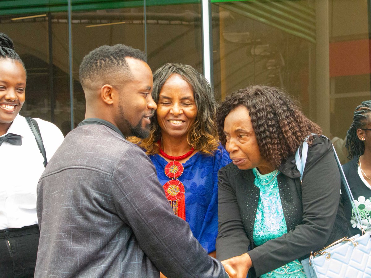 PBKagyezi's tweet photo. Prophet Brian Kagyezi was warmly welcomed by a multitude of people at the Jomo Kenyatta International airport ahead of the 2-day prophetic conference.
Join us at 680 Hotel, 4 pm, Muindi Mbingu street as we kickstart  for day 1 of the conference. #KenyaPropheticTour #GodSpeaks https://t.co/Hrb4az1JnL