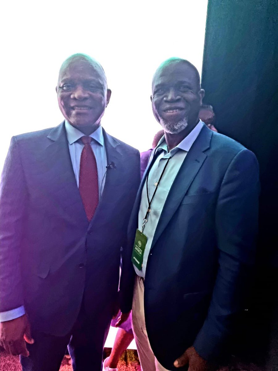 SFHNigeria's tweet photo. At the sidelines of the UN General Assembly #UNGA78, our Managing Director, Dr Omokhudu Idogho @Omokhudu_I, met with Dr John Nkengasong @USAmbGHSD, U.S. Ambassador at Large, Global Health Security & Diplomacy and also Global Coordinator for @PEPFAR. Great conversations on how to accelerate the country's progress toward achieving the @UNAIDS HIV treatment targets and epidemic control.
This reaffirms our commitment to #EndAIDS and advance the #SDGs. With #PEPFARat20 this year, they have supported us in bridging gaps in #HIV prevention, treatment, and care for Key Populations, with over 200,000 people reached and 50,000 persons on treatment.
#HealthforAll #UNGA