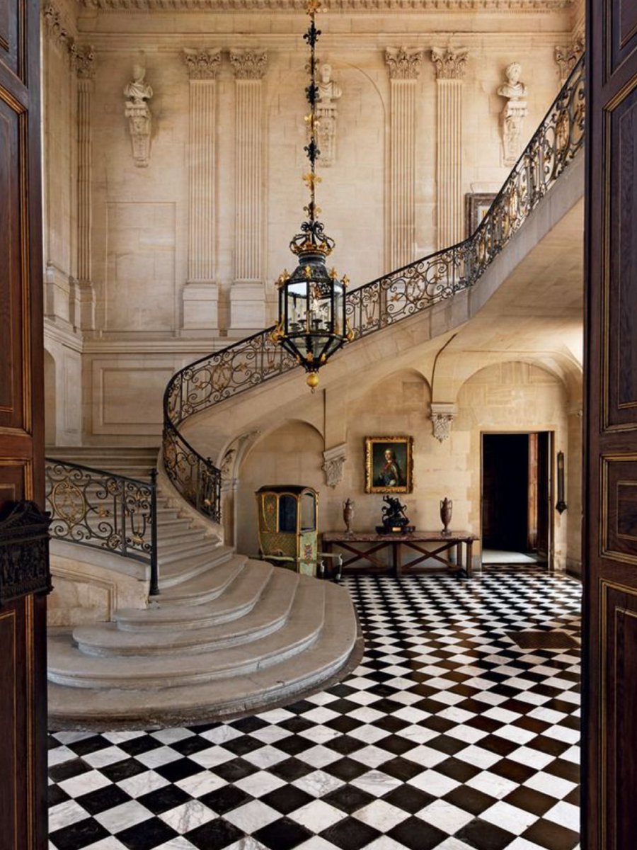AngelsWhisperr's tweet photo. Chateau d'Anet, Anet, Eure-et-Loir, France https://t.co/0BR4qIsGxg