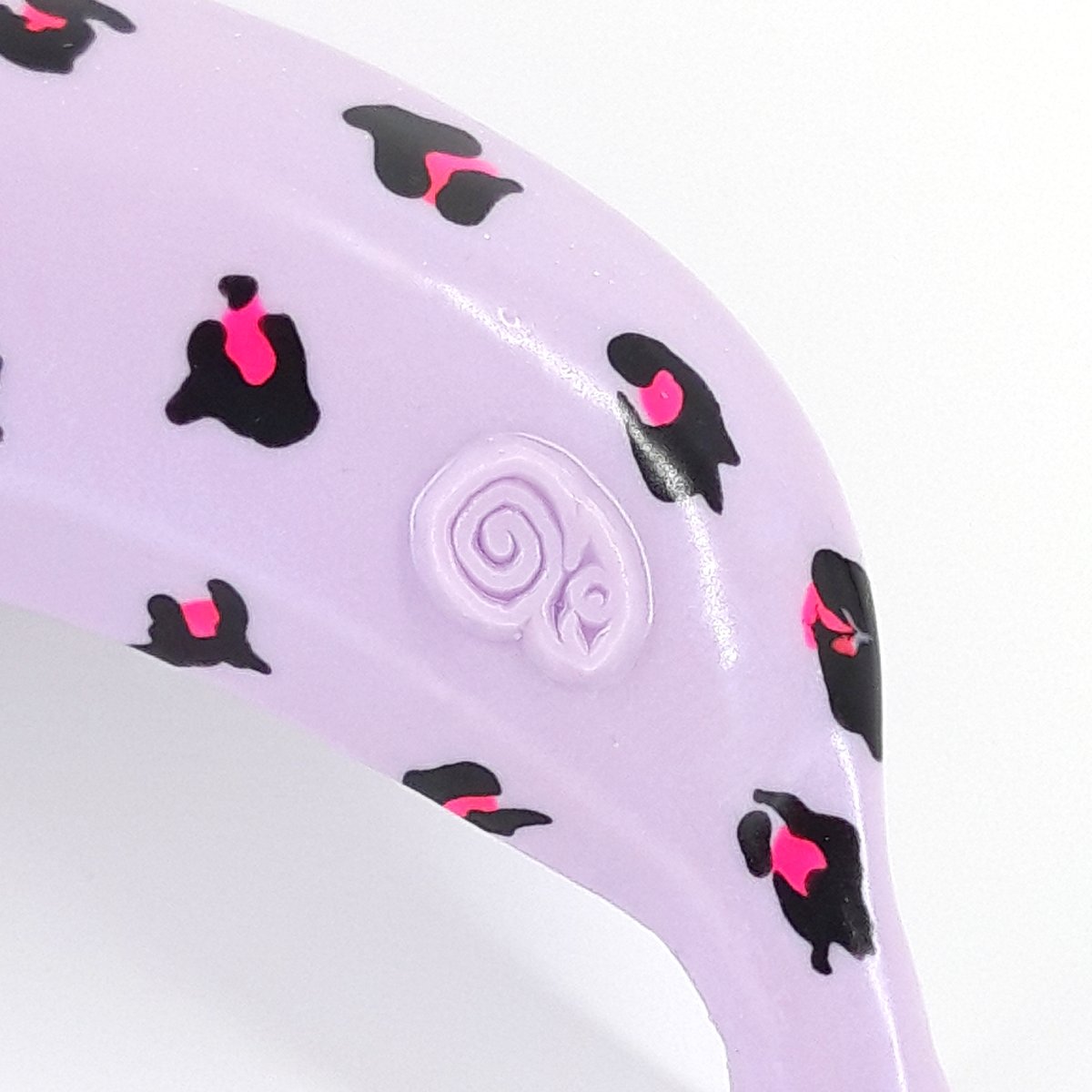 _SelfDelve_'s tweet photo. Kaum stand die spektakulär bemalte #Banane im Onlineshop, war sie auch schon wieder weg.
Schaut immer mal wieder rein, wenn ihr scharf auf verrückte #Unikate seid! Oder lasst euch noch eine anfertigen. Machen wir totalsupergern. 🥰

#leoprint #selfdelve #handbemalt #fruitart https://t.co/w1zD3aOmae