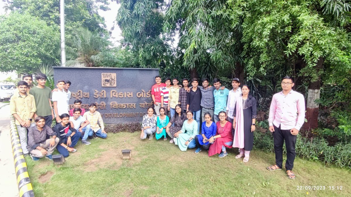 adit_cvmu's tweet photo. 1st year Dairy technology student visited NDDB Parikrama along with Dr. Krupa Ramani
#cvmuniversity #cvm #adit_cvmuniversity #adit #engineering #aditians #aditcampus #industrialvisit https://t.co/MyfqmD2E6I