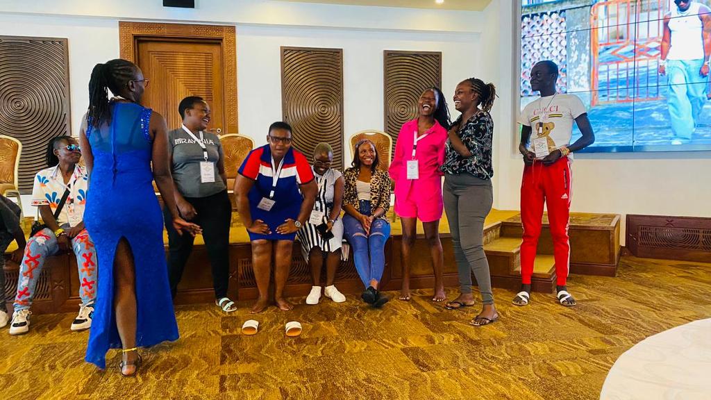 saringisaeta's tweet photo. Joining the @INENDorg Structurally Silenced Women's Conference happening now.
Silence isn't an option. Every voice matters!
#BreakTheSilence #PushingAgainstBarriers https://t.co/NEC5PWwfzF