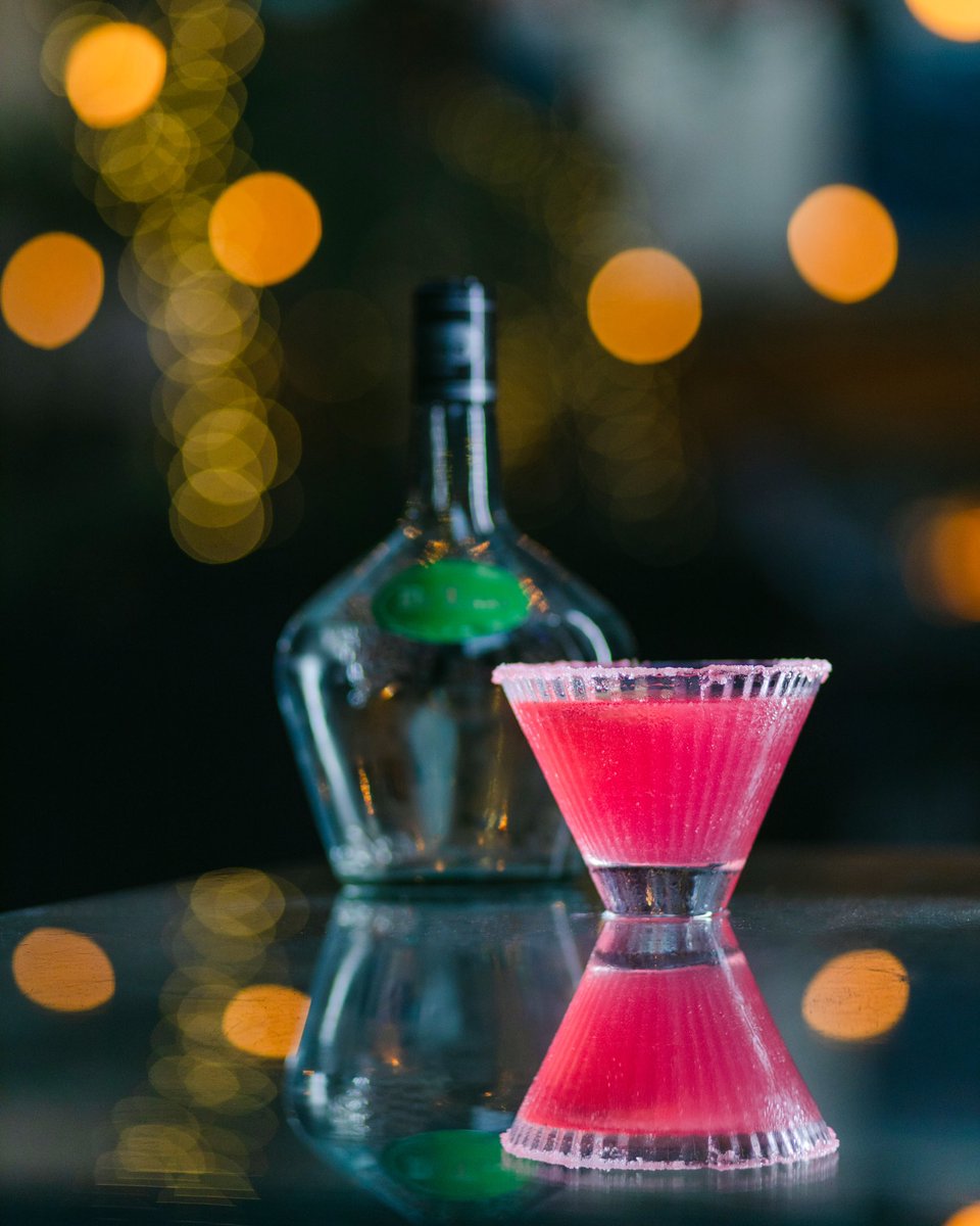 HyattCentricGoa's tweet photo. We recommend a striking start to your evenings at Grok✨

Come by for a cocktail or a few. 🍸

Reserve now at the link in bio.

#GrokGoa https://t.co/VjBU6MWH1T