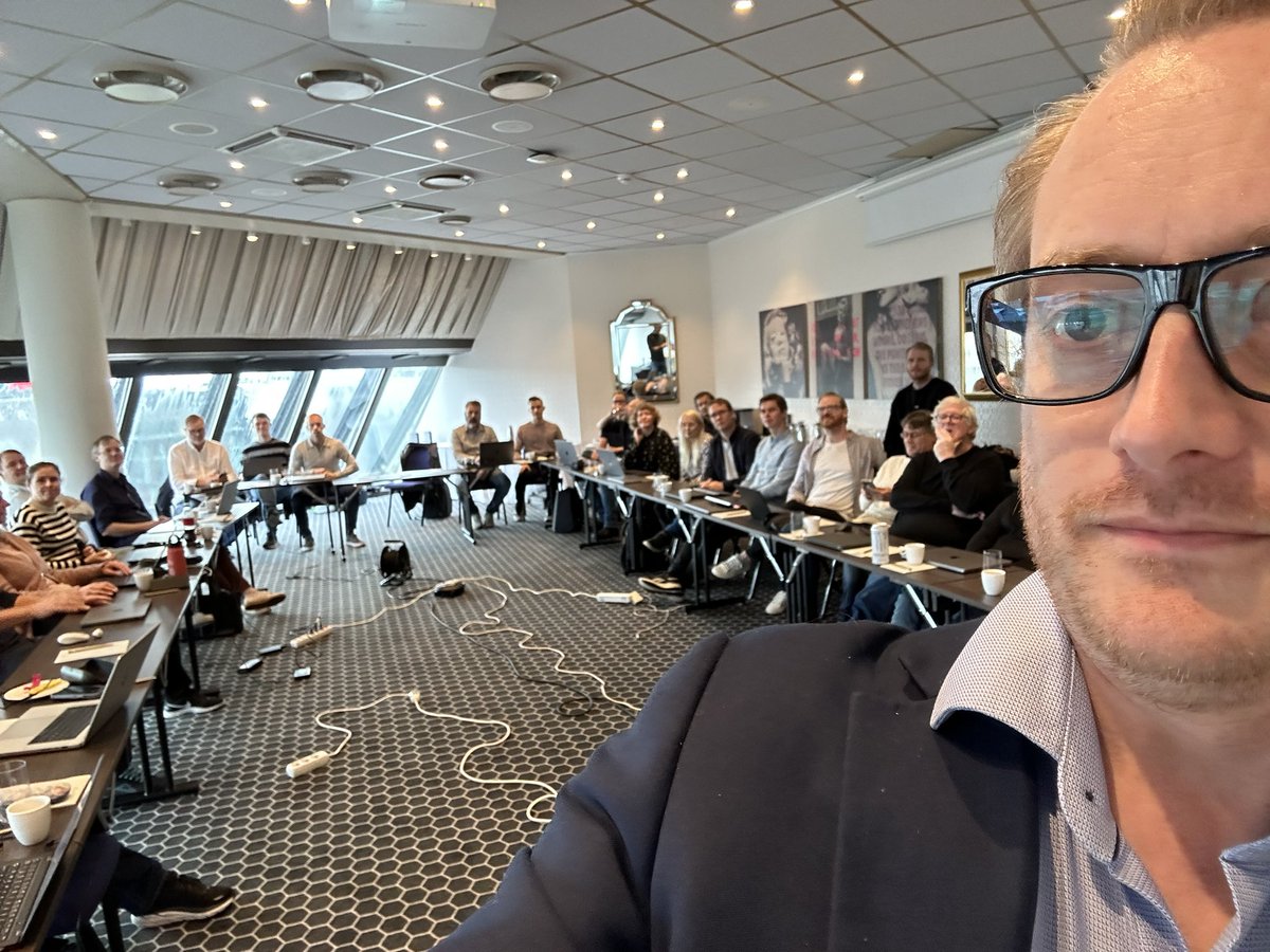 Veldig morsomt å holde en workshop om kunstig intelligens og programvareutvikling for Item Consulting.