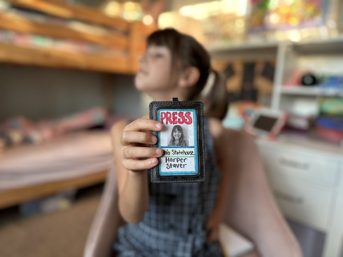 AnnaStaver's tweet image. Our elementary school asked students to dress like their hero today, and my daughter asked for a press badge so she could be a reporter like her mom. My heart may never recover.