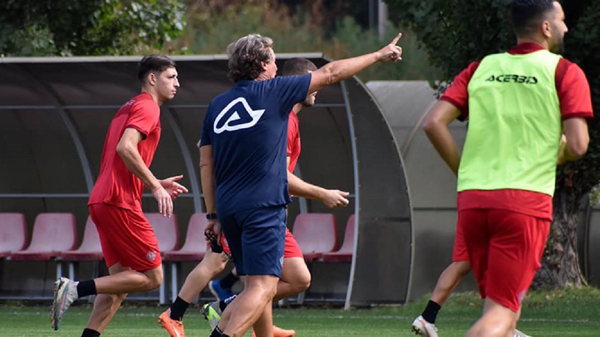 PicenoTime's tweet image. Cremonese, 24 i convocati di Stroppa per il match interno con l'Ascoli. Tre le assenze picenotime.it/it/pagine/59F8… #serieb #CREASC #CremoneseAscoli