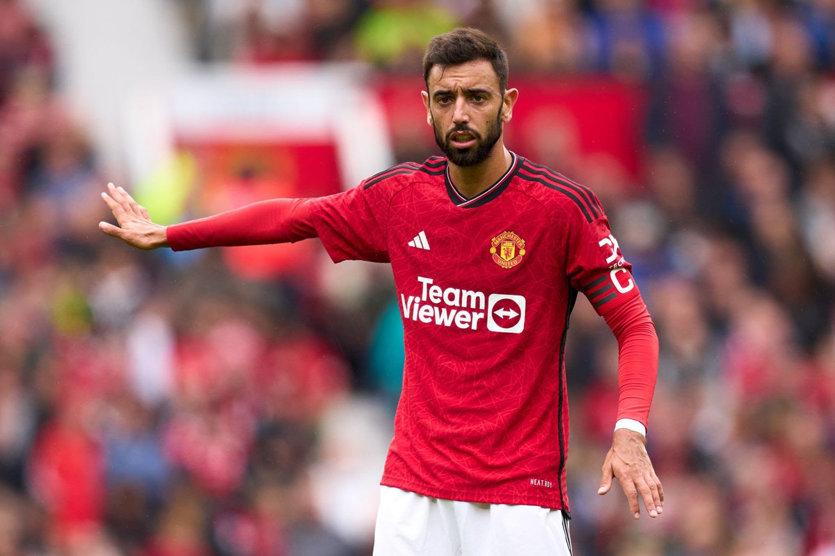 Genuine question:

Is it disrespectful to say Dominik Szoboszlai is a better *footballer* than Bruno Fernandes? 🤔

Fernandes might have bigger G/A output but I think Dom can do everything he can and to a better standard.