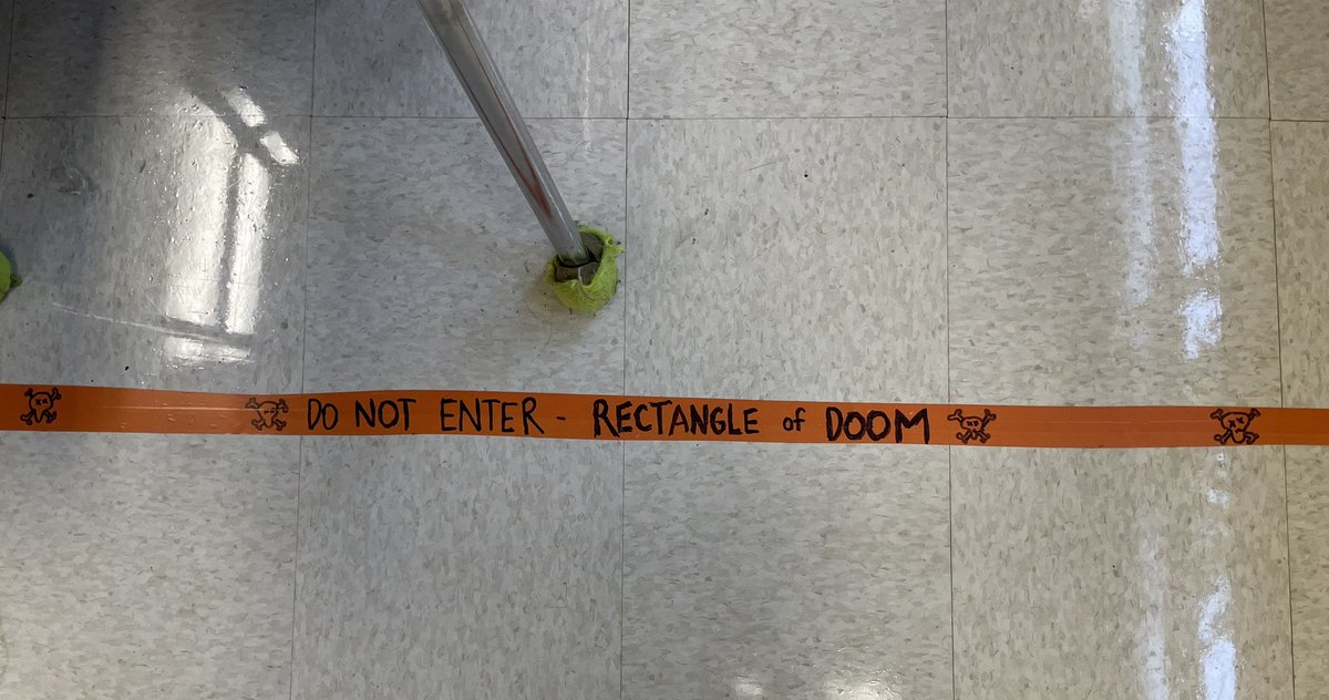 mrs_scully's tweet photo. No kids near the teacher’s desk! Welcome to jr. high.
@SBS_Tigers @ShrewsburyPTA @GuidanceSbs @shrewsbury https://t.co/V50hVA0rLP