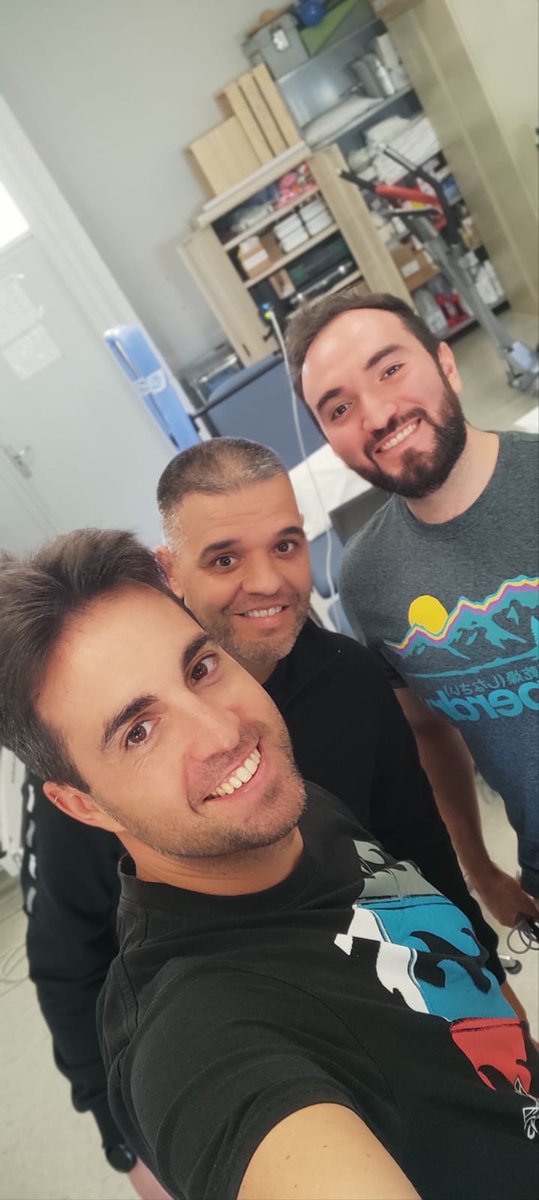 Hoy nuestro equipo de @fisioceano le toca estar en el laboratorio de investigación en la @uahes, junto a #FerminNaranjo @fisiofood . 

#termografiainfrarroja #Sistemanervioso #nerviovago #rompiendofronteras #fisioterapia #fisioterapiaespecializada