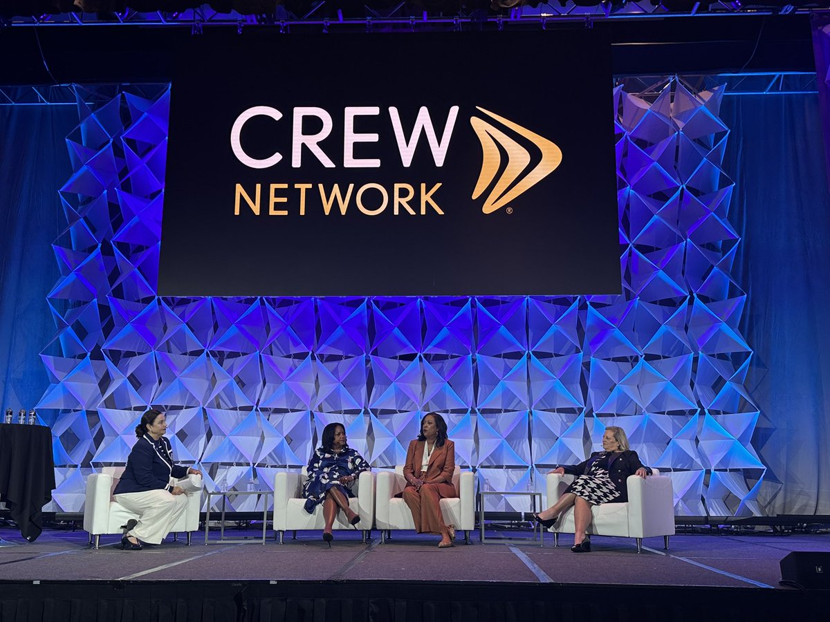 BarbiReuter's tweet photo. Distinguished Leaders sharing wisdom with @CREW_Network: Moderator and CEO @crew_wendym, Audra Cunningham, Dionne Nelson, and Jeanette Flory-Saga. Inspired and inspiring 🙌🏼✨ #bebold #CREwomen #CREWconvention https://t.co/xCADfMg68j