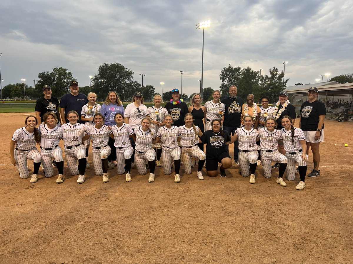 Lincoln Southeast Softball tweet media