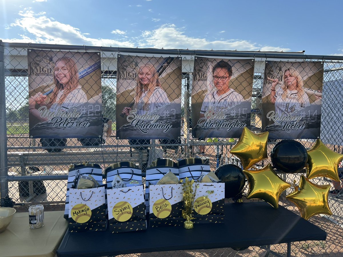 Lincoln Southeast Softball tweet media