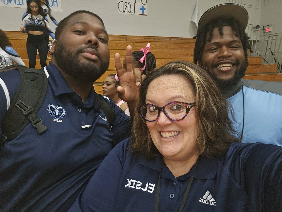 Had a little fun at the @ElsikHighSchool HOMECOMING pep rally! It was good to be home. #VamosRamos #WeBleedBlue #WeAreAlief