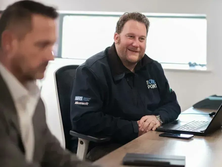 theonepoint's tweet image. Upgrade your business mobile experience with The One Point! 🔥 📱
Enjoy O2's unbeatable network reliability and our #AwardWinning customer care. 💯 

Schedule a consultation now for the perfect mobile solution for your business. 
buff.ly/3mCecn0 
#O2 #BusinessMobiles