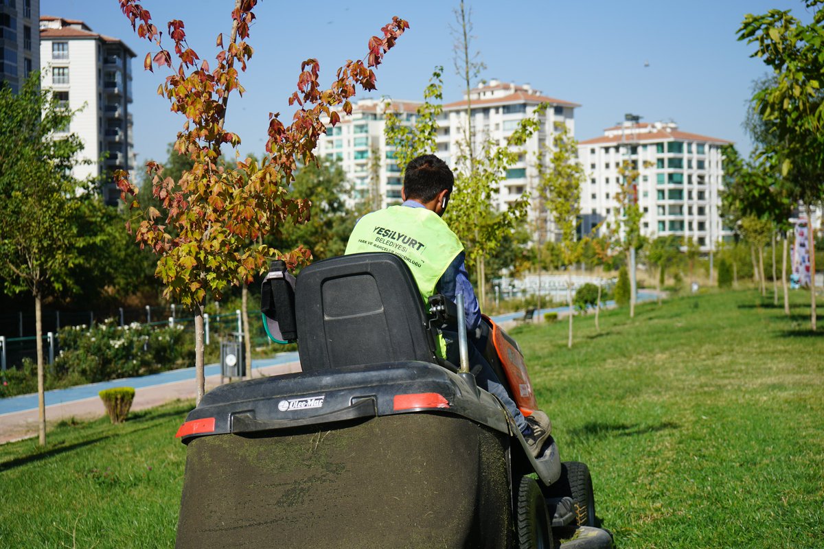 yesilyurtbeltr's tweet photo. Yeşilin sanata dönüştüğü yer #Yeşilyurt 💚

🌳🌴Parklarımızda; bakım, onarım, çim biçme çalışmalarımız aralıksız devam etmekte…

Ekiplerimize kolaylıklar diliyoruz 🤗 https://t.co/5LB3tOzWBW