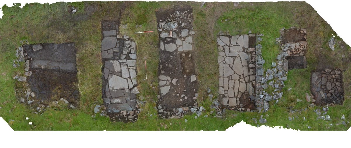 #Glencoe2023 #ScotlandDigs2023
You can check out our excavation site in Glencoe on sketchfab here: skfb.ly/oLAJw, and find out more about why we use photogrammetry for site recording here: …encoeandrannochenvirons.wordpress.com/2023/09/22/fie…