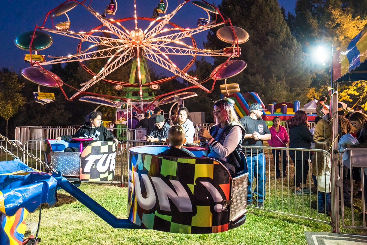 Even though the summer crowds have waned, it doesn’t mean the fun has stopped. It’s time for #fallfestivals in the High Sierra!

👇 #Funtober Fall Festivals In The High Sierra - Fun &amp; Tranquility californiahighsierra.com/trips/funtober…