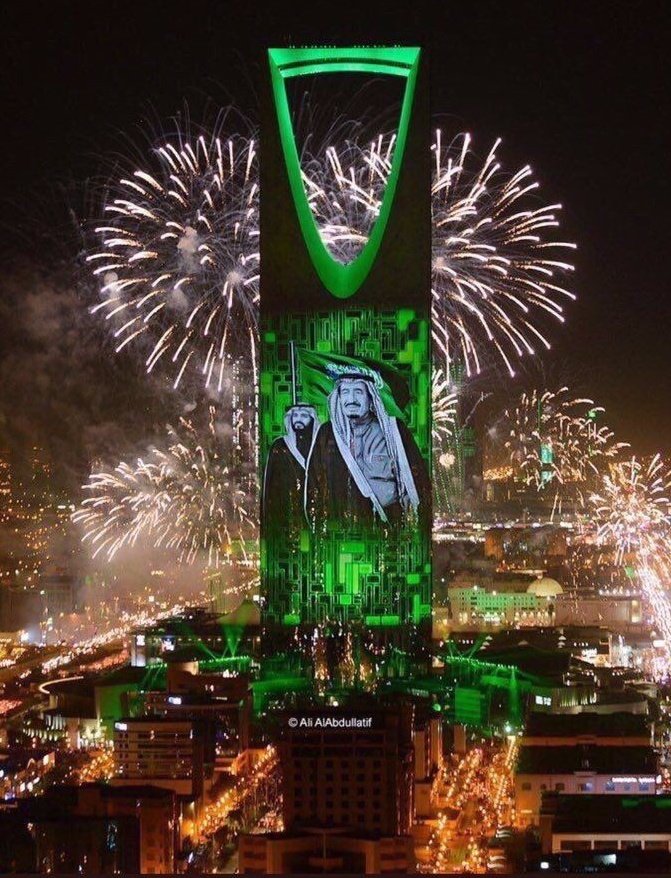 يوم الوطن تفرح به الدنياء جميع
من المحيط الى الخليج اليعرربي
سلمان ....ومحمد لهم دايم نطيع
حكامنا........... غايااااااتنا المطلبي