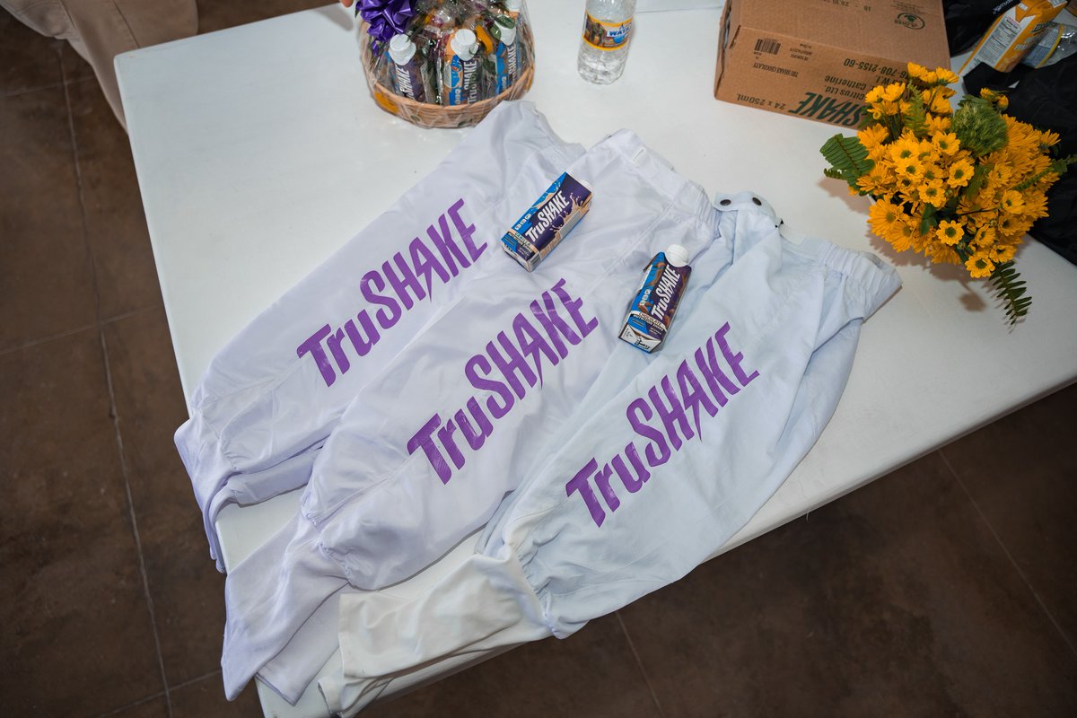 CaroleBeckford's tweet photo. #TruShake has new ambassadors, three jockeys... Reyan Lewis, Tevin Foster and Javaneil Patterson. https://t.co/vYu26QXOvB