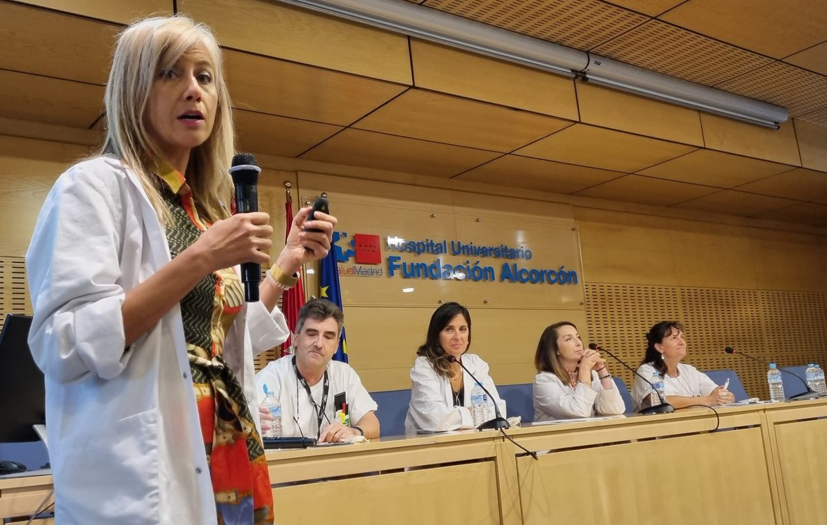 manolendam's tweet photo. I Jornada Prevención cardiovascular Rehabilitación cardíaca y Continuidad asistencial.
Un lujo haber podido compartir mesa con los mejores profesionales del HUFA. Gracias @amdaraujo13 
@JDominguez2016 
@R_Campuzano_R 
@estrellabarre 
@Mariuseguro 
👏👏👏👏👏🫶🫶 https://t.co/UH06fFB11y