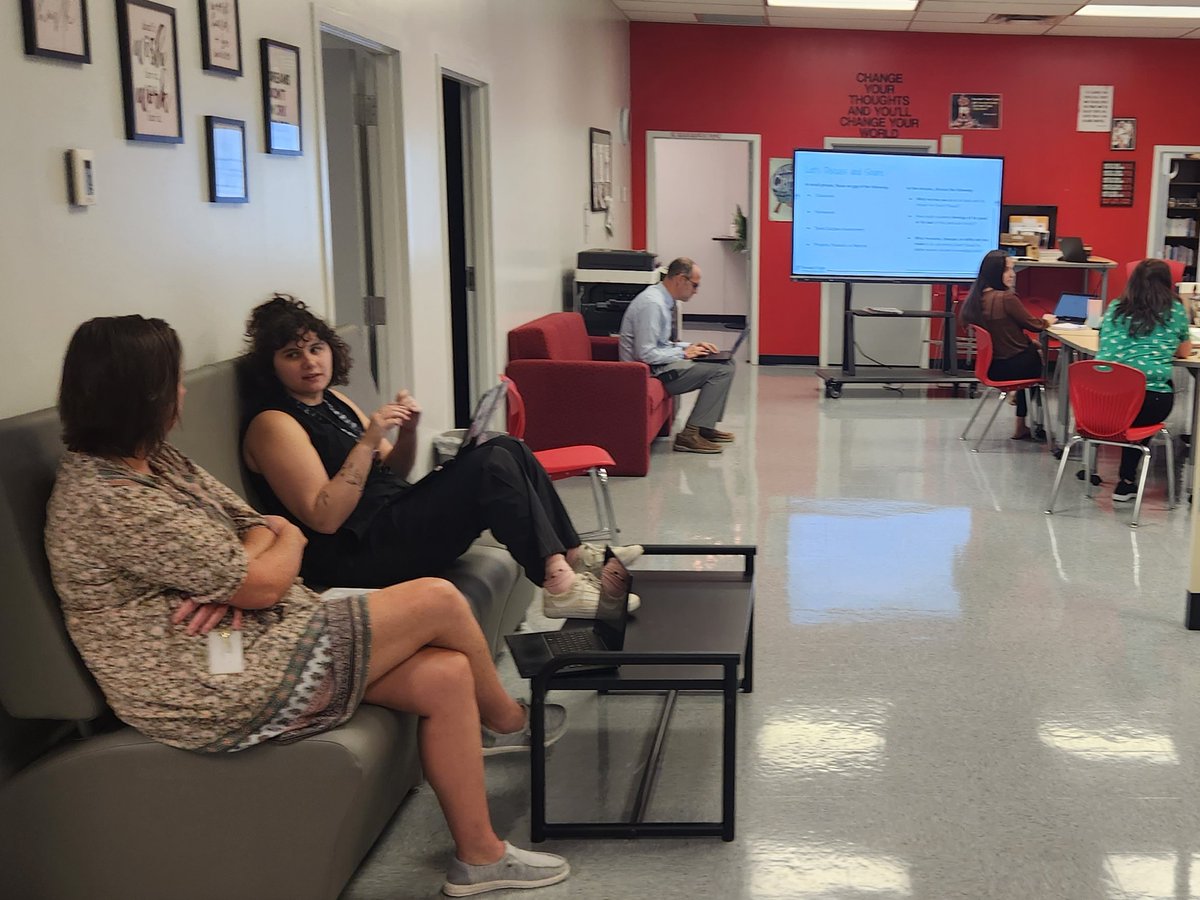 Rachel Porter tweet media