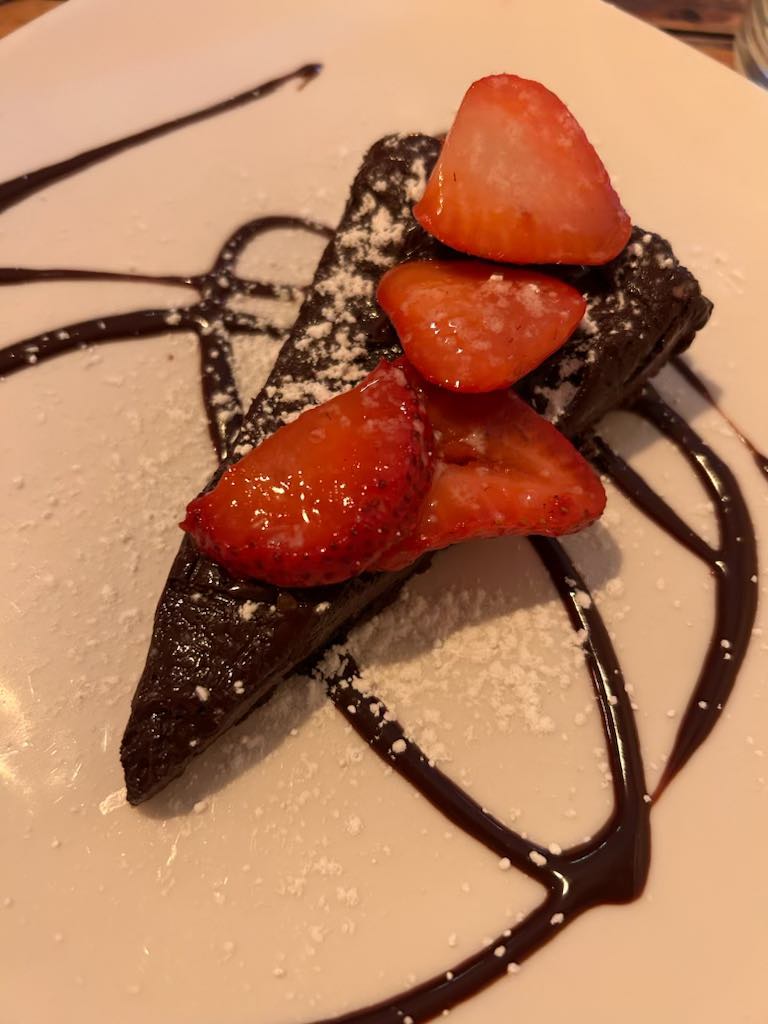 HbgRestWeek's tweet image. Nothing but good things to say about Home 231's excellent #HarrisburgRestaurantWeek specials! Today is your last chance to enjoy their 3-for-$35 menu, but not to worry - Home 231 has plenty of upcoming events, so, you'll have more opportunities to try unique, new specials!