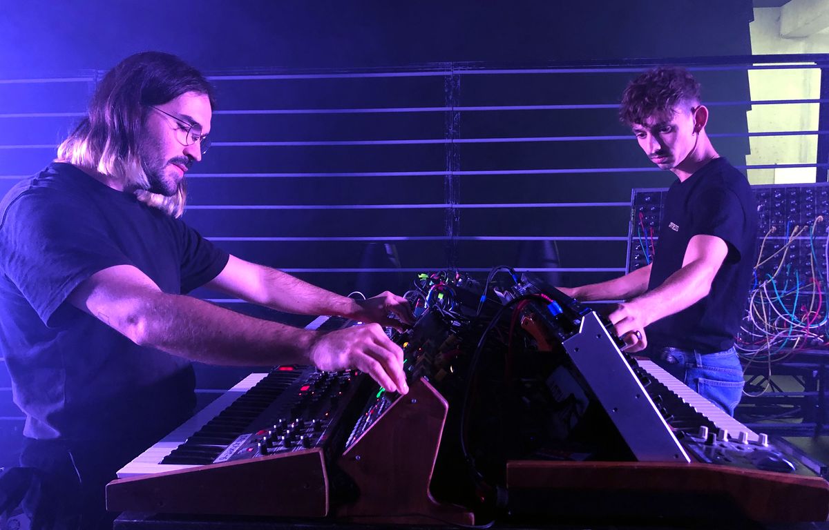 « On a trouvé notre confort dans la lenteur »… Le duo électro Atoem préfère y aller doucement dlvr.it/SwT23y