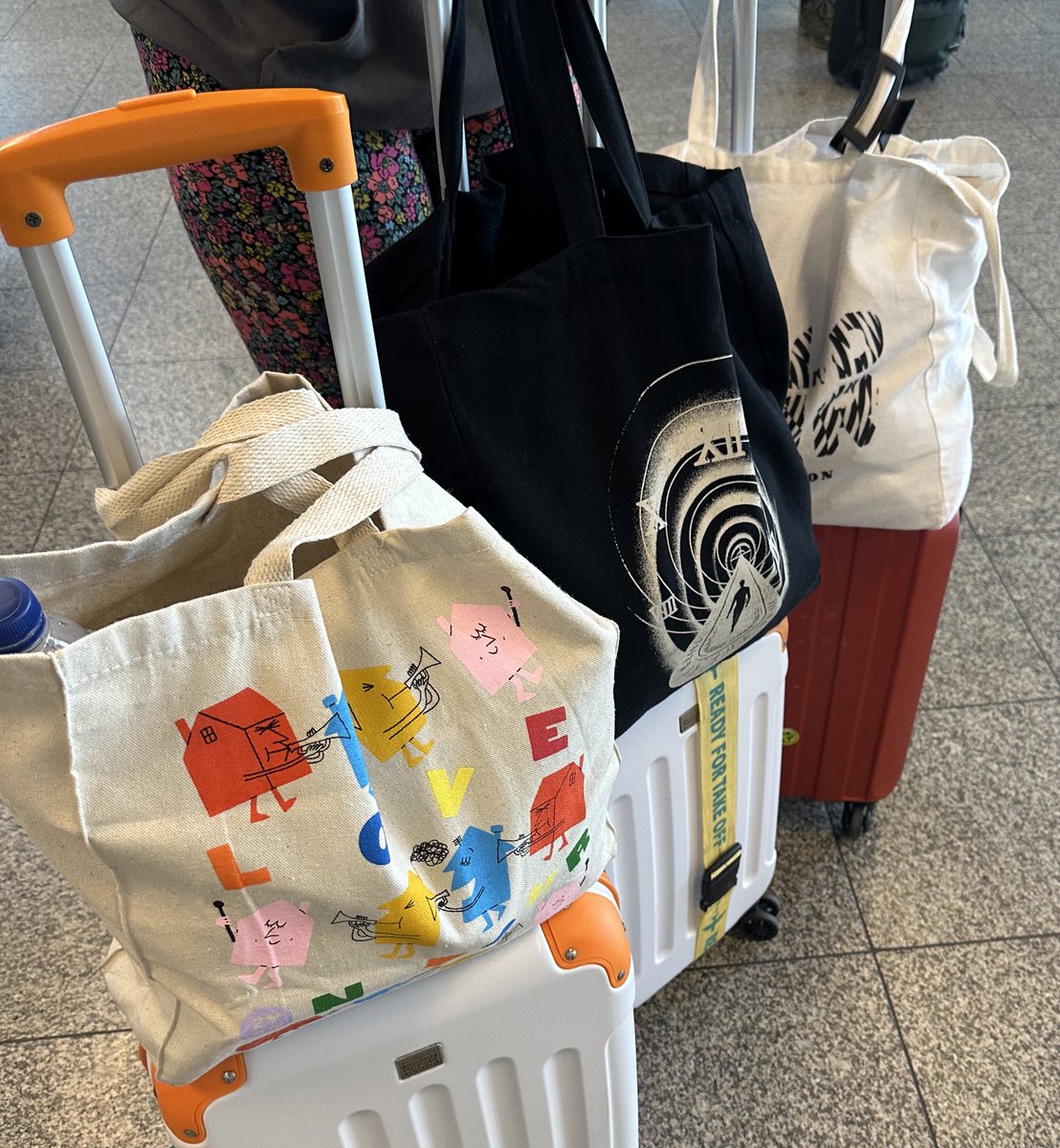 musicforadisco's tweet photo. concert travelling be like https://t.co/J2AC5THy7v