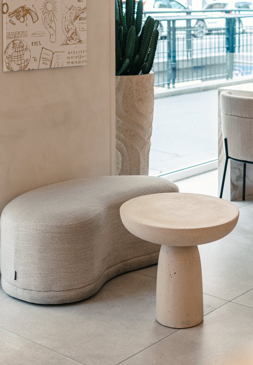 nv_gallery's tweet photo. Découvrez le projet d'ameublement du salon de beauté Manikya, un salon slave situé en plein coeur de Paris. L'ameublement de ce salon a eu pour but de créer un nouvel espace où https://t.co/l95WJ9vQas.s peuvent venir prendre soin d'eux dans un décor minimaliste et méditerranéen. https://t.co/VW54KMHN8n