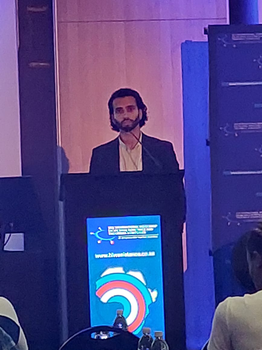 MHRPInfo's tweet photo. MHRP @wrair’s @Ajay_Parikh presented preliminary #HIV Drug Resistance (HIVDR) data from three East African countries in MHRP’s African Cohort Study (#AFRICOS) at the 30th International Workshop on HIV Drug Resistance & Treatment Strategies in South Africa. @SAHIVSoc https://t.co/3jVxpzIGYn