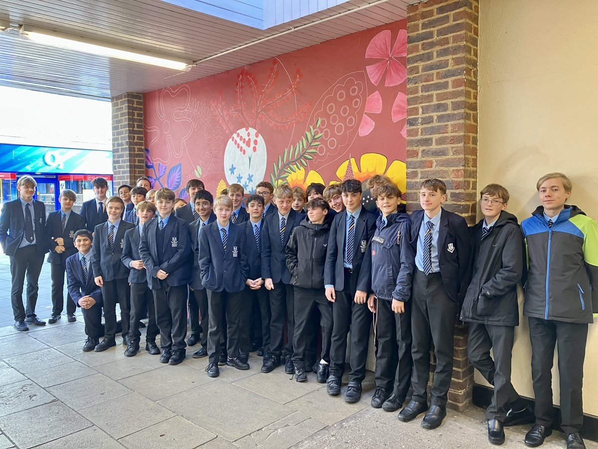 Really enjoying our <a href="/_thedailymile/">The Daily Mile UK</a> stroll with 9J during form time. A treat this morning to see how Mrs Redmill’s mural is coming on in Pepe’s walk. <a href="/BWordsworths/">Bishop Wordsworth's</a> <a href="/BWSArts1/">BWS Arts</a> #fitforlife