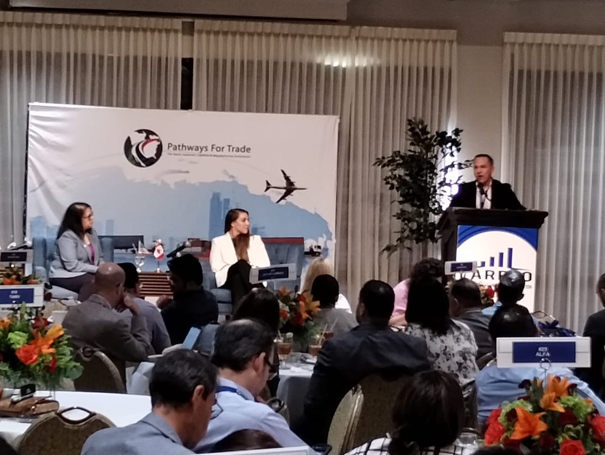 Ivan_Torres80's tweet photo. Thanks to @LaredoEDC for the great event #PathwaysForTrade, 30th anniversary. #LosLaredos region shows the world why we are #1 Land Port. @gobnld confirms their commitment to consolidate our strength in global trade led by our mayor @Carmenliliacrv. @ICCENL https://t.co/q4phE4QRdX