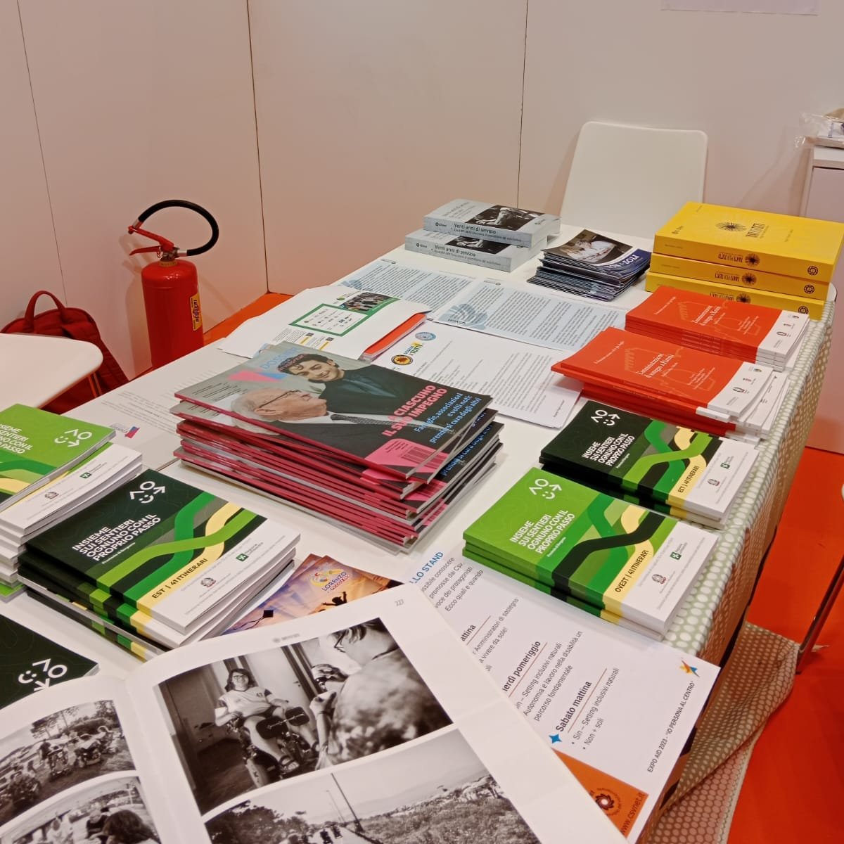CSVnet's tweet photo. #EXPOAID2023 #iopersonaalcentro
Amministrazione di sostegno e autonomia delle persone con #disabilità sono le tematiche affrontate dai progetti presenti questa mattina nello stand dei Csv Vi aspettiamo allo #stand17! https://t.co/FyEEZTiGJ3