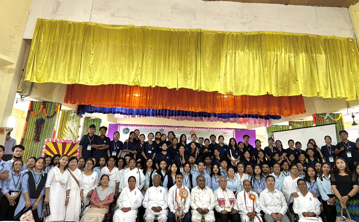 arunihigio's tweet photo. Launching program of NASHA MUKHT BHARAT ABHIYAAN organized by Brahma Kumari. The event was graced by the presence of the his excellency Shri K.T Parnaik the Governor AP, Shri Alo Libang, the HM (Health etc). Learned persons from Mount Abu and Mumbai delivered their knowledge. https://t.co/1LzpOX3ZWb