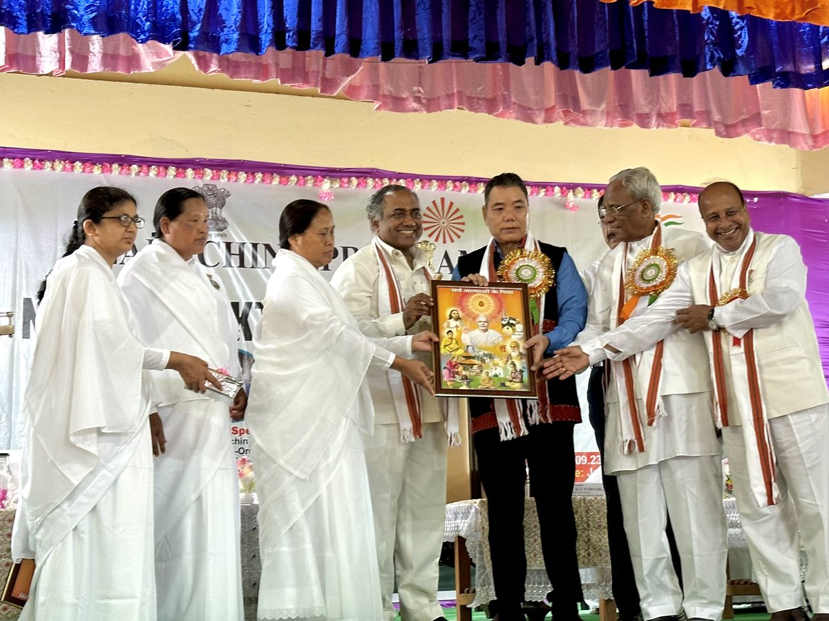 arunihigio's tweet photo. Launching program of NASHA MUKHT BHARAT ABHIYAAN organized by Brahma Kumari. The event was graced by the presence of the his excellency Shri K.T Parnaik the Governor AP, Shri Alo Libang, the HM (Health etc). Learned persons from Mount Abu and Mumbai delivered their knowledge. https://t.co/1LzpOX3ZWb