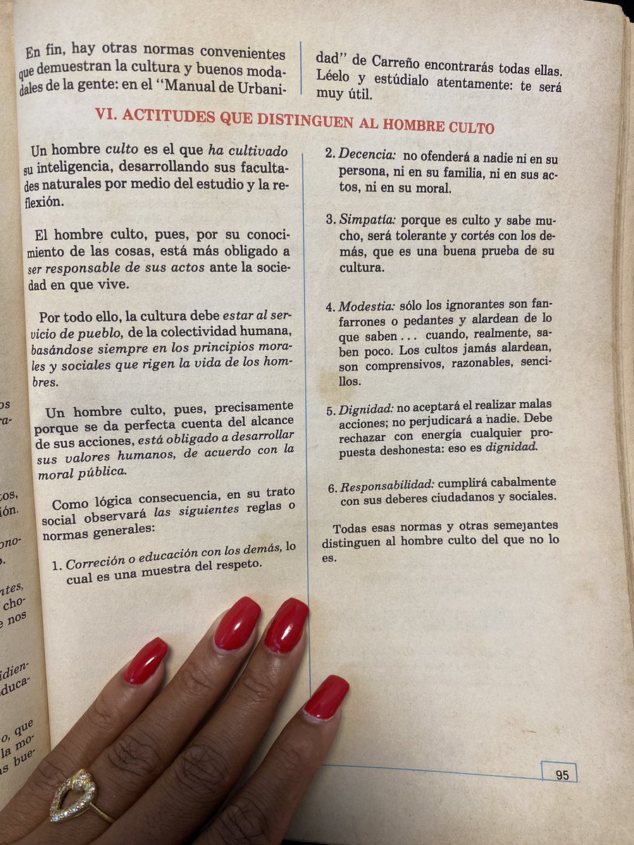 nazlyescalona's tweet photo. Sé que el tema es Tocorón y El Niño Guerrero, pero vengo a compartirles lo que me he encontrado en este libro del año 1972. Hubo una Venezuela 🇻🇪 donde se hablaba a los jóvenes sobre modestia y trabajo. 

En 1973, fluyó tanto dinero🛢️💵que adiós modestia: “Tá barato! dame 2”.🤑 https://t.co/ZsW0v2BnC2