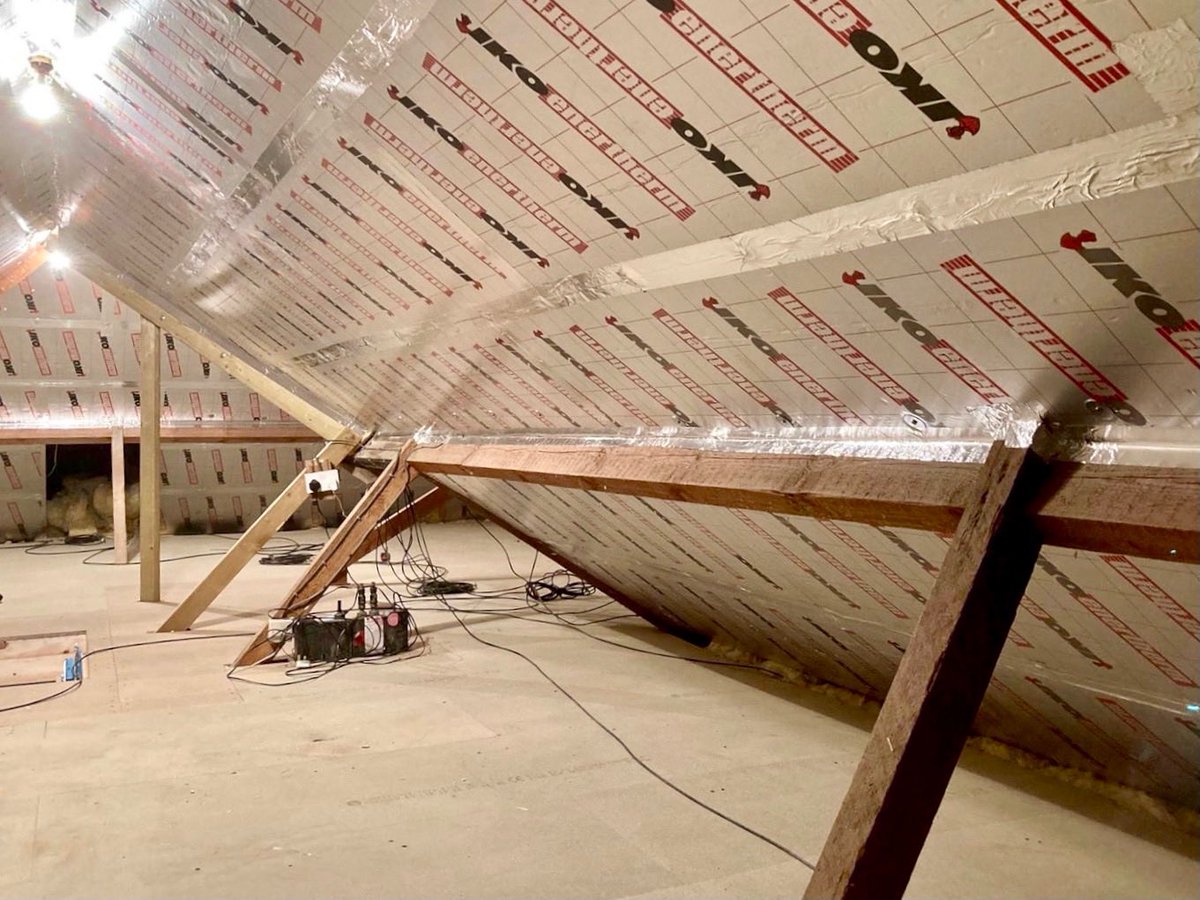 loftladderpros's tweet image. DO YOU NEED MORE LOFT SPACE?
As well as a new loft ladder &amp;amp; full boarding, we have added insulation boards to help with her heating costs in the winter months.
If you would like a to arrange a free loft survey call on 0808 301 9548.
homecountiesloftladders.co.uk
#freeloftsurvey