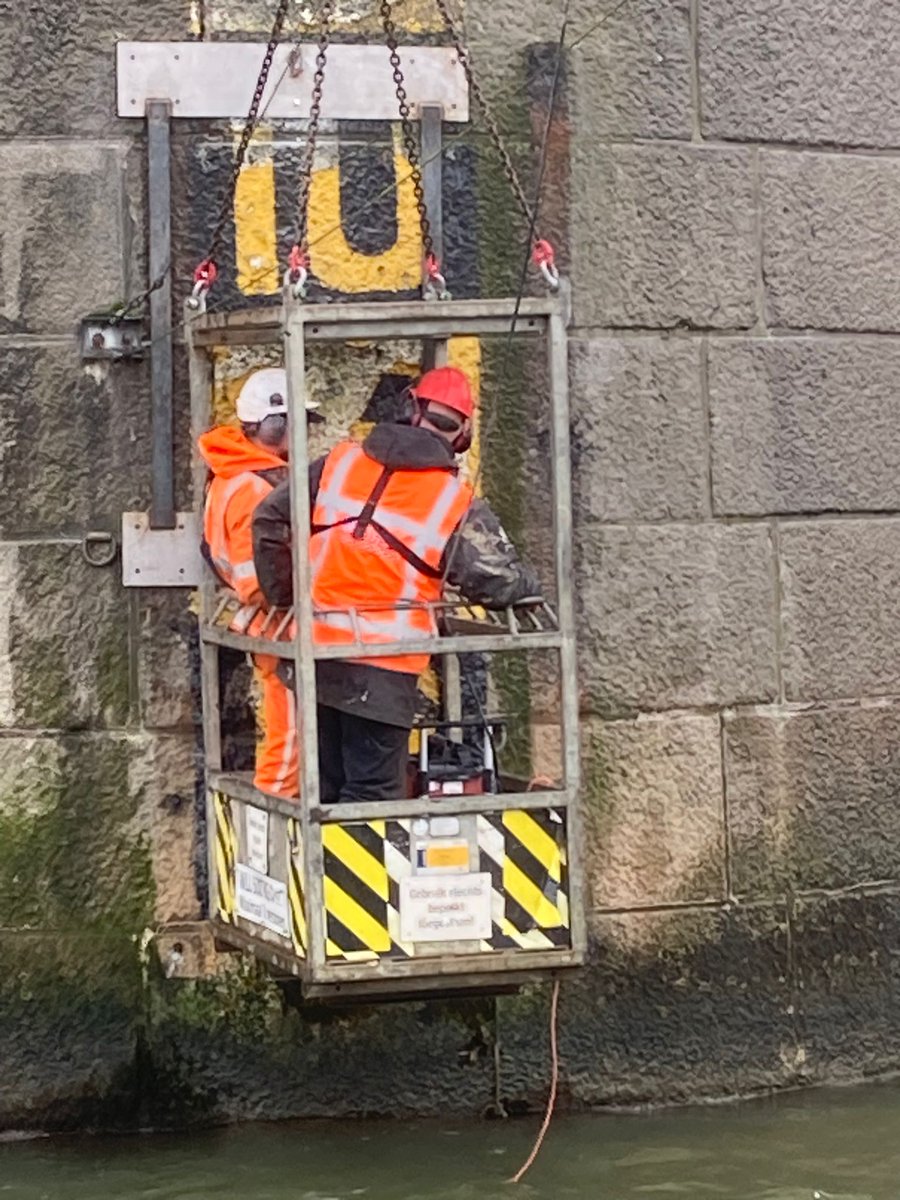 Verkeersleider Rolph tweet media