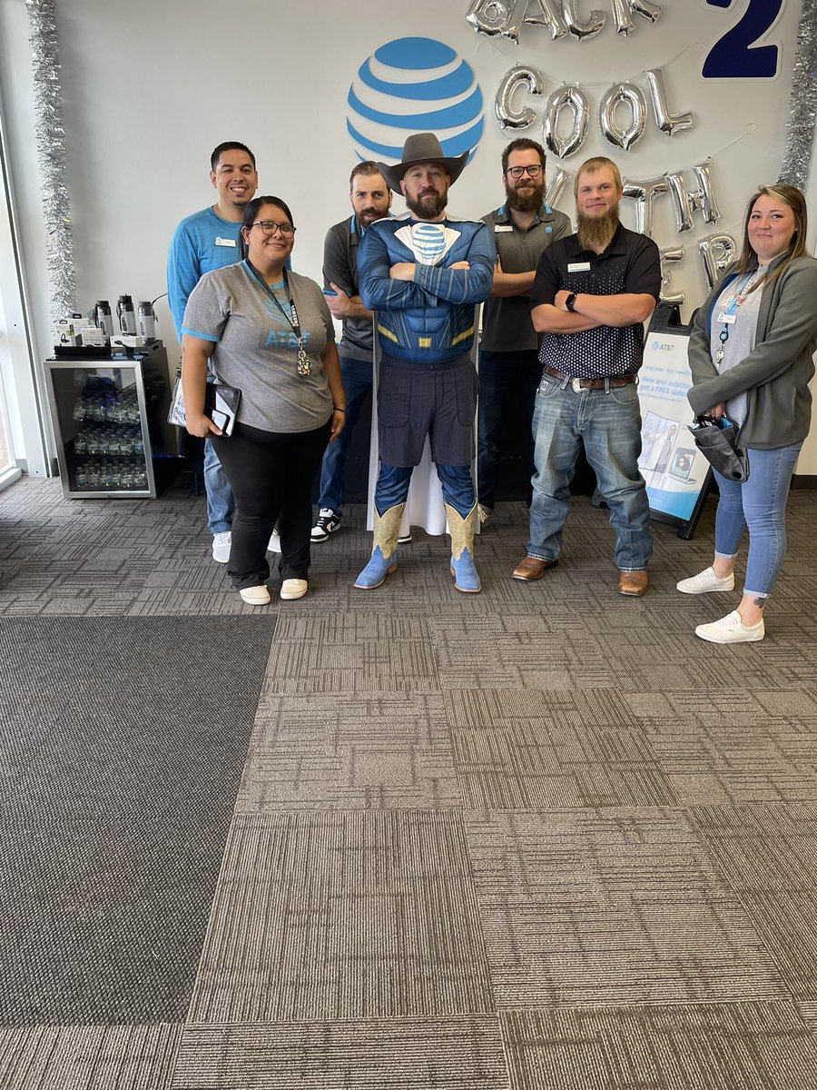 The crew <a href="/ShopsXSW/">Shops at Abilene</a> is ready to rock this out!!! <a href="/NTX_Market/">The NTX Market</a> <a href="/LynetteMAguilar/">Lynette Aguilar</a> <a href="/CC034E/">Cory Cullers</a>