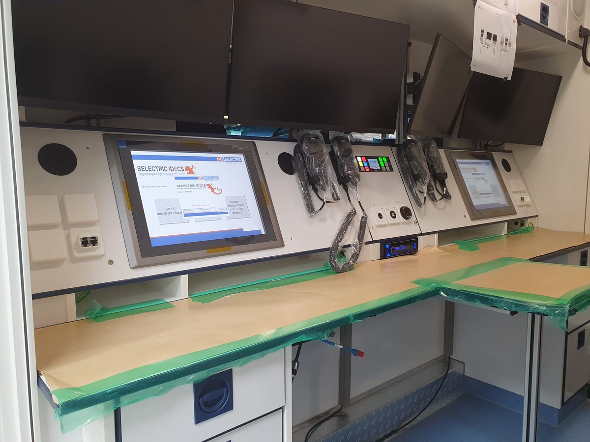 DRK_IuK_Tue's tweet photo. Unser #ELW2 rückt der Abnahme immer näher. Am 05.10.2023 ist die Abnahme im Werk terminiert.
#DRK #Tübingen https://t.co/PkM6GpilId